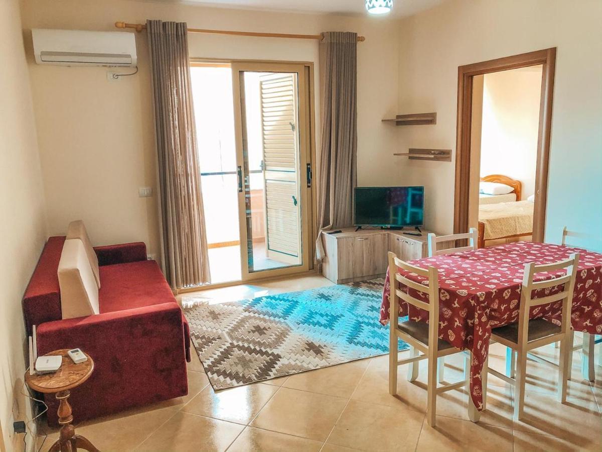 Mimi'S Beach Apartment Vlorë Exteriér fotografie