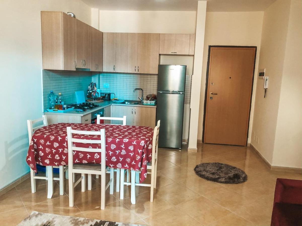 Mimi'S Beach Apartment Vlorë Exteriér fotografie